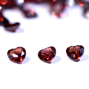 Manik-manik garnet merah 100% batu permata alami kualitas tinggi bentuk hati longgar ukuran kecil Batu garnet alami untuk membuat perhiasan