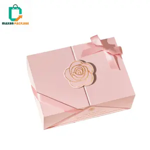 Hot Sale Custom Holiday Paper Gift Boxes Skin Care Lip Gross Eyelash Makeup Sets Cosmetics Storage Packaging Box