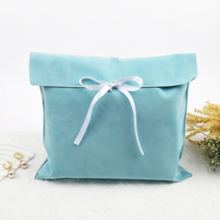 Pochette cadeau de luxe en velours marron avec logo personnalisé imprimé à l'écran et ruban pour emballage textile de sac à main