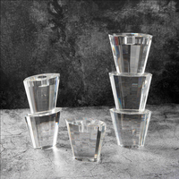 Support à bougie en cristal taillé en forme de trapèze géométrique, support à bougie en cristal K9 pour une décoration romantique de dîner aux chandelles