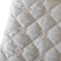 Tissu matelassé imperméable en coton avec motif floral mat épaissi, nouveau tissu en maille de type usine source pour vestes matelassées