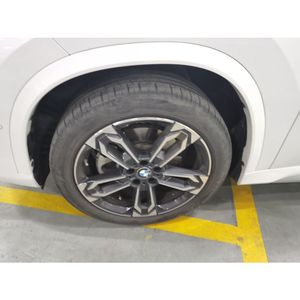 Auto Usado Guazi, <span class=keywords><strong>BMW</strong></span> <span class=keywords><strong>X1</strong></span> <span class=keywords><strong>2023</strong></span>, Listo para Enviar, Motor de Gasolina, Automático, SUV de 5 Plazas, Volante a la Izquierda, para Conductores Diarios de SUV - Product Image 4
