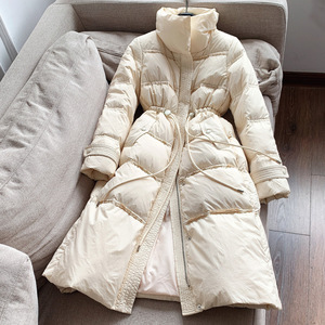 Piumino da Donna Invernale in Piuma d'Oca Bianca 2024 Nuovo Stile con Collo Alto e Vita Regolabile Giacca Lunga - Product Image 3