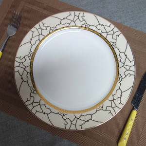 Juegos <span class=keywords><strong>De</strong></span> Cena, juego <span class=keywords><strong>De</strong></span> Vajilla <span class=keywords><strong>De</strong></span> Calcomanía Dorada, Plato <span class=keywords><strong>De</strong></span> Cena <span class=keywords><strong>De</strong></span> Cerámica, Vajilla <span class=keywords><strong>De</strong></span> China <span class=keywords><strong>De</strong></span> Hueso Fino, Juego <span class=keywords><strong>De</strong></span> Platos <span class=keywords><strong>De</strong></span> Cocina <span class=keywords><strong>De</strong></span> Oro <span class=keywords><strong>Real</strong></span> <span class=keywords><strong>De</strong></span> Lujo - Product Image 4
