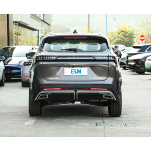 سيارة شيري جيتور X70 بلس 2024 إصدار ديلوكس 5 مقاعد 1.5T بنزين/بترول مستعملة - Product Image 4