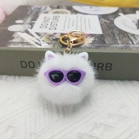 Porte-clés mignon style Ins en forme de petit charbon, en résine plastique, tendance, breloque de sac à dos de dessin animé, ornement de voiture délicat
