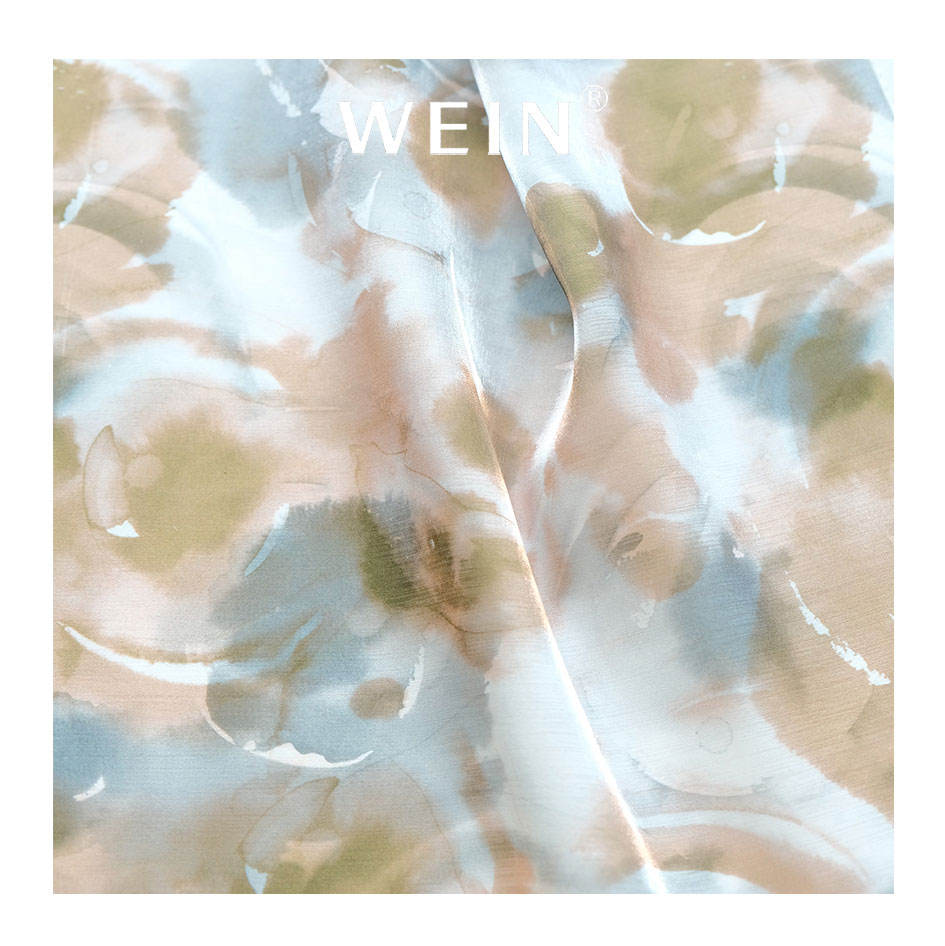 Wi-q02 Stock Lot 100% Polyester Soft Smooth Touch Retro Style Shinny Organza Fabric For Clothing