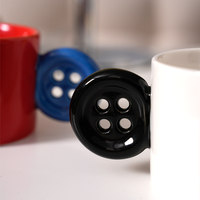 Tasse à café en céramique moderne originale avec bouton décoratif, soucoupe faite à la main, compatible lave-vaisselle et micro-ondes, haut de gamme et créative