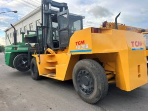 Low Price <b>Used</b> Vigoshop TCM FD200 20 Ton Diesel Forklift Japanese Brand Two/Three Stage Mast 3254mm Fork Length 180mm Fork Width - Product Image 3