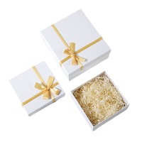 Boîte cadeau en papier enduit avec ruban pour emballage de rouge à lèvres cosmétique de la Saint-Valentin avec impression de disparition