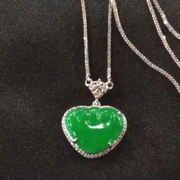 Nueva llegada venta al por mayor de la fábrica en forma de corazón de piedra de Jade colgante verde Jadeíta Natural collar de oro de 18k