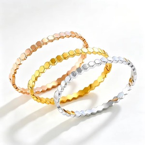 Bracelet manchette texturé en acier inoxydable moderne motif nid d'abeille hexagonal, couleur or/or rose/argent, pour femme et fille, cadeau bijou - Product Image 1