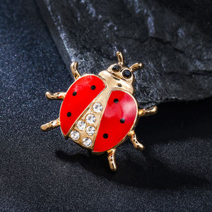 Broches de Mariquita Roja Weiman, Broches de Lujo para Mujer, Moda, Cristal de Estrás, Aleación Chapada en Oro, Broches de Diseñador Personalizables - Product Image 3