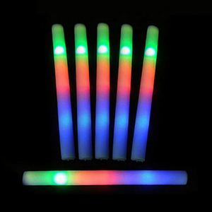 Bâtons lumineux pour mariage, anniversaire, bâtons en mousse colorés à 3 lumières clignotantes, fournitures de fête LED avec logo personnalisé - Product Image 3