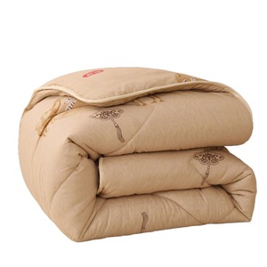 Edredón de Pelo de Camello, Tamaño Doble, Grueso y Cálido para Invierno, Ropa de Cama Estampada, Algodón Orgánico Esponjoso para Uso Doméstico - Product Image 2