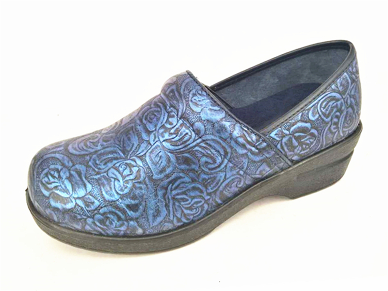 #18-NAVY OUTILLÉ