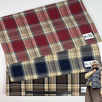 Tela a cuadros teñida con hilo T/C 21S de tacto suave, 150GSM, cepillada por una cara, para sobrecamisas y bolsos de otoño/invierno