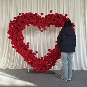 Arche de fleurs en forme de cœur rouge Y-HFA134, arche de fleurs artificielles de luxe en forme de cœur, décoration de mariage en soie. - Product Image 1