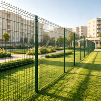Clôture en treillis métallique 3D en PVC vert, pliée en V, décorative pour aménagement paysager, jardin, parc, isolation, pour les résidences au Kazakhstan