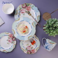 Ensemble d'assiettes en céramique New Bone China Vintage Floral rose Rose pour le dîner avec assiettes plates et plats en forme de fleur pour la maison et le café