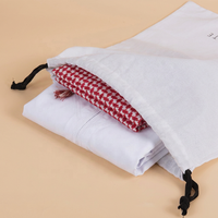 Sac de rangement pour vêtements en coton mousseline blanc respirant, imprimé sur mesure, avec cordon de serrage, pour abaya, hijab, emballage textile de luxe
