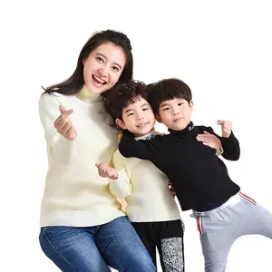 Invierno Venta al por mayor suéter personalizado familia ropa a juego mamá y yo trajes