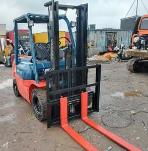 Montacargas <span class=keywords><strong>Toyota</strong></span> 25 Usado, 2.5 Toneladas, 3 Metros, con Desplazador Lateral, Mástil para Contenedores, Modelo 2023 - Product Image 3