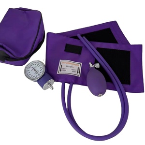 Sfigmomanometro Aneroide Professionale Portatile in Vari Colori per Uso Medico per Dottori e Infermieri - Product Image 4