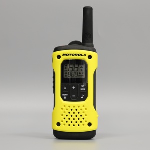 Radio <span class=keywords><strong>Motorola</strong></span> T92 H2O Resistente al Agua PMR446 de 16 Canales, Radio Bidireccional Flotante con Batería Recargable - Product Image 2