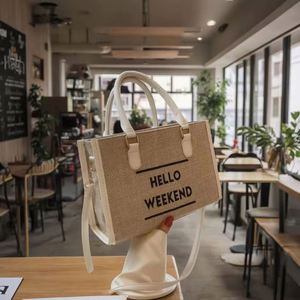 Bolsos de lona para mujer al por mayor con cierre de cremallera y cadenas, bolsos de moda nuevos de gran tamaño para el día a día, baratos y de gran venta. - Product Image 6