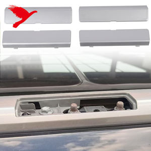 Pour Toyota Highlander 20-24 Accessoires extérieurs de voiture Rails de <span class=keywords><strong>toit</strong></span> Capuchon de fin de rail de <span class=keywords><strong>toit</strong></span> Remplacement (SEULEMENT compatible avec le rail OEM) - Product Image 4