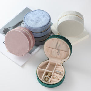 Boîte à bijoux de voyage ronde en velours de luxe avec logo personnalisé, fermeture éclair moderne, grande capacité, de haute qualité, pour ranger les colliers, cadeau - Product Image 3