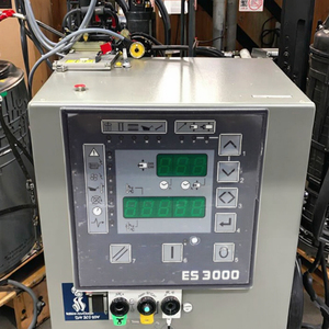 Programme inclus Plug and Play ES3000 Panneau de commande pour le compresseur d'air à vis Liutech Pièces détachées 2202560023 - Product Image 4