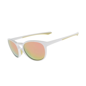 แว่นกันแดดใส่สบายทันสมัยหรูหราเลนส์ไล่ระดับสีทันสมัยแว่นกันแดดลำลองสำหรับลุคแฟชั่น - Product Image 1