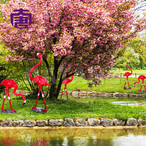 Lampe à motif flamant rose accrocheuse, idéale pour les lieux extérieurs et les célébrations thématiques - Product Image 6