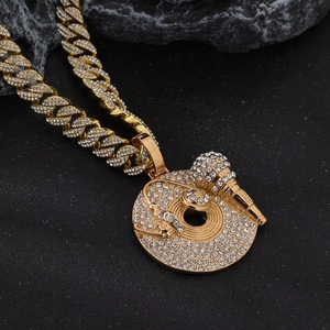 Collana con Ciondolo Musicale e Cantante in Ottone con Zirconi 3A, Gioielli <span class=keywords><strong>Hip</strong></span> <span class=keywords><strong>Hop</strong></span> per Uomo, Qualità Premium per Anniversari e Feste - Product Image 2