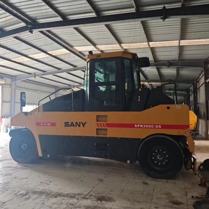 Rodillo Compactador de Segunda Mano Eficiente Sany SPR300C-8s con Neumáticos de Goma, Rodillo Compactador Sany Usado de 30 Toneladas en Oferta, Máquina de Construcción - Product Image 3