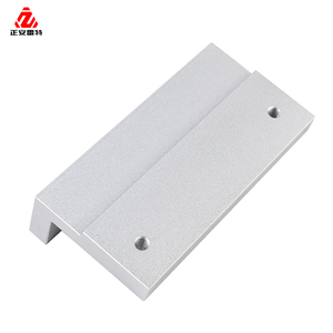 Pièce de quincaillerie soudée sur mesure, écrou à bride soudé, support de montage en aluminium, boîtier de roulement en acier au carbone, OEM - Product Image 3