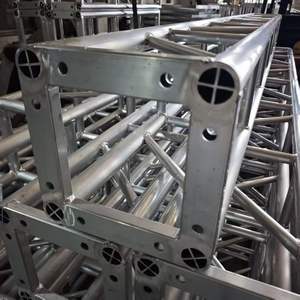 โครงถักไฟแบบกำหนดเอง ดีไซน์หรูหรา ติดตั้งง่าย โครงถักเวทีอะลูมิเนียม 	 โครงสร้างเวทีสำหรับงานคอนเสิร์ต - Product Image 3