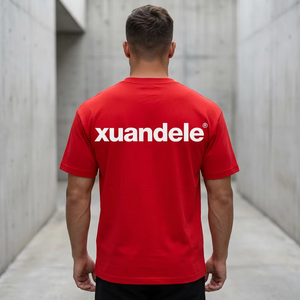T-shirt personnalisé en coton peigné premium épais, coupe oversize et carrée, style streetwear, rouge, pour homme, à manches courtes et col rond - Product Image 2