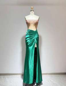 Plus de commentaires Ember & Sapphire Robe de soirée sensuelle à broderie artisanale lourde Robe perlée rouge ambre avec bretelles entrelacées - Product Image 3