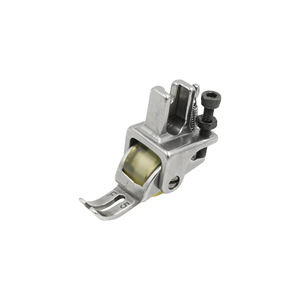Pied presseur à rouleaux en acier F5, bord étroit de 0,3 mm avec roue pour pièces de machine à coudre de vêtements - Product Image 1
