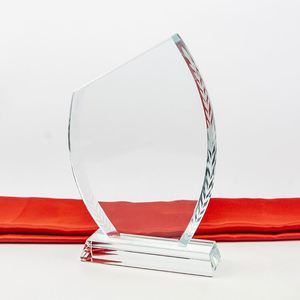 Trophée en cristal de verre vierge de haute qualité, gravé au laser 3D, fait main, en forme d'aile, personnalisé, pour cadeaux, vente en gros - Product Image 3
