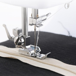 Machine à coudre à double aiguille à faible bruit avec fonction d'éclairage, 12 fils, pratique - Product Image 2