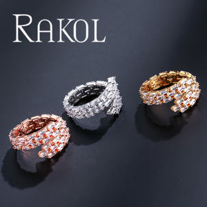 RAKOL SP3006 Unique Cool Style Rose Plaqué Or Trois Rangées Micro Incrusté Zircone Bracelet Ouvert Ensemble de Bagues - Product Image 3