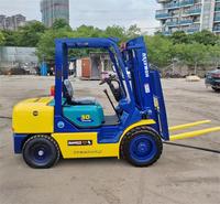 Chariot élévateur à fourche à moteur thermique Komatsu 3000 kg avec déplacement latéral pour chantier et entrepôt