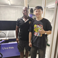 Machine de découpe laser à fibre et CO2 à double usage 1300x2500mm pour projets de découpe industrielle de métaux et de non-métaux