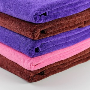 Serviettes de bain en microfibre 120cm X 190cm marron absorbantes et à séchage rapide pour salon de beauté et linge de lit - Product Image 1