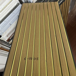 Panneaux de <span class=keywords><strong>plafond</strong></span> en PVC à dix rainures, <span class=keywords><strong>plafond</strong></span> mural cannelé 300*8/9mm, installation facile - Product Image 6