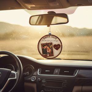 Ilustración de Pareja Estilo Americano para el Día de San Valentín, Colgante de Madera de Doble Capa con Forma de Rompecabezas, Decoración para Puerta de Casa, Regalo - Product Image 1